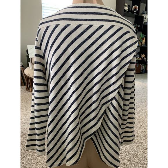 Loft Relaxed fit striped cotton petal back blouse sz L - Picture 3 of 6